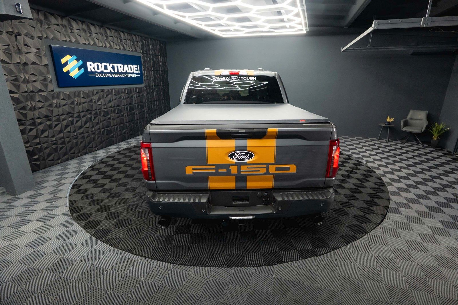 Fahrzeugabbildung Ford F150 5.0L V8 4x4 Offroad SuperCrew RAPTOR 19%