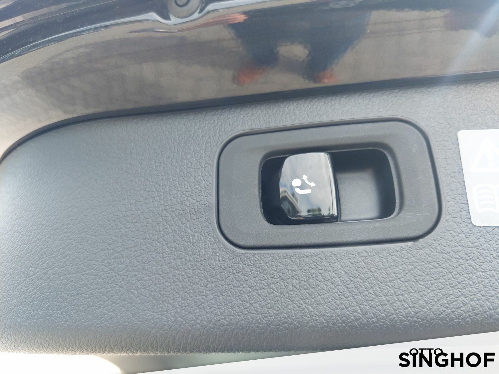 Fahrzeugabbildung Mercedes-Benz C 200 T +AHK+LED+Rü Kam+Ambiente+el.Heck+MBUX+