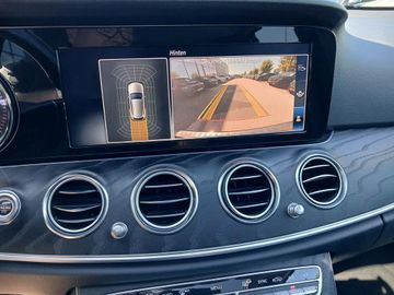 Mercedes E 220 - 10