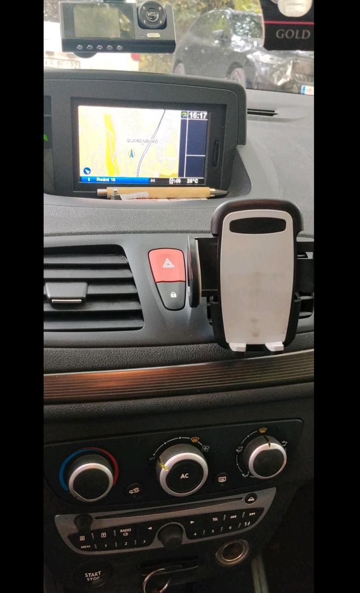 Renault Megane 2011 — photo 10