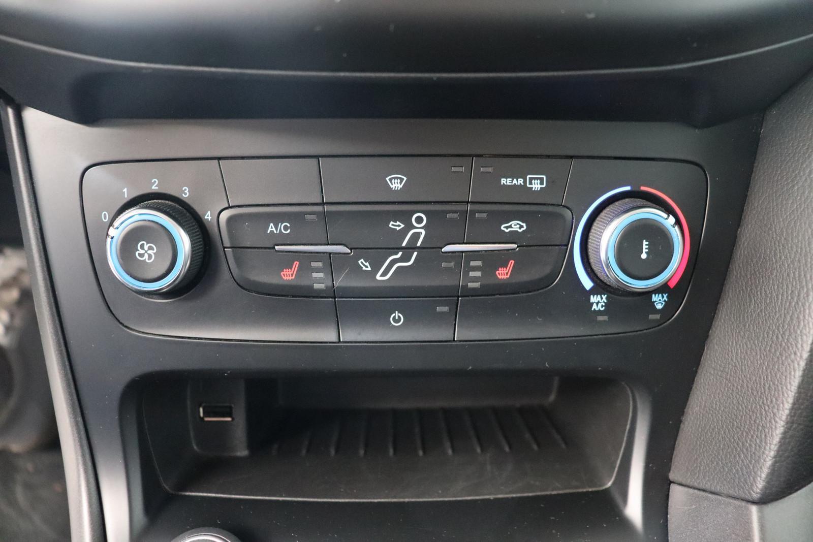 Ford Focus Turnier Business 1.0 EcoBoost NAVI*SHZ*PDC