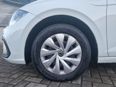 Fahrzeugabbildung Volkswagen Polo 1.0 MPI Life APP DAB PDC