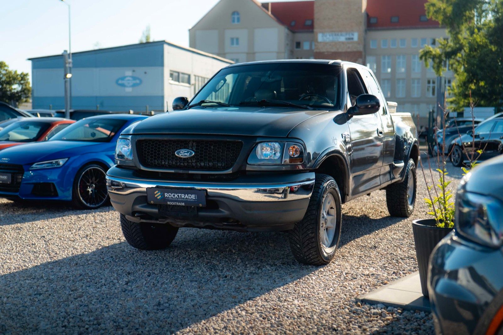Fahrzeugabbildung Ford F150 5.4L V8 4x4 Triton SuperCab *LKW*AHK 3000kg
