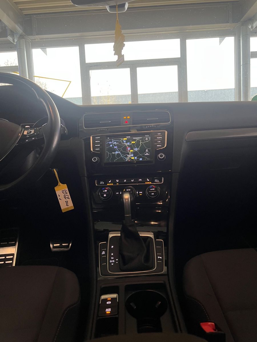 Fahrzeugabbildung Volkswagen Golf VII Lim. 2.0 TDI DSG Allstar *SCHECKHEFTG*