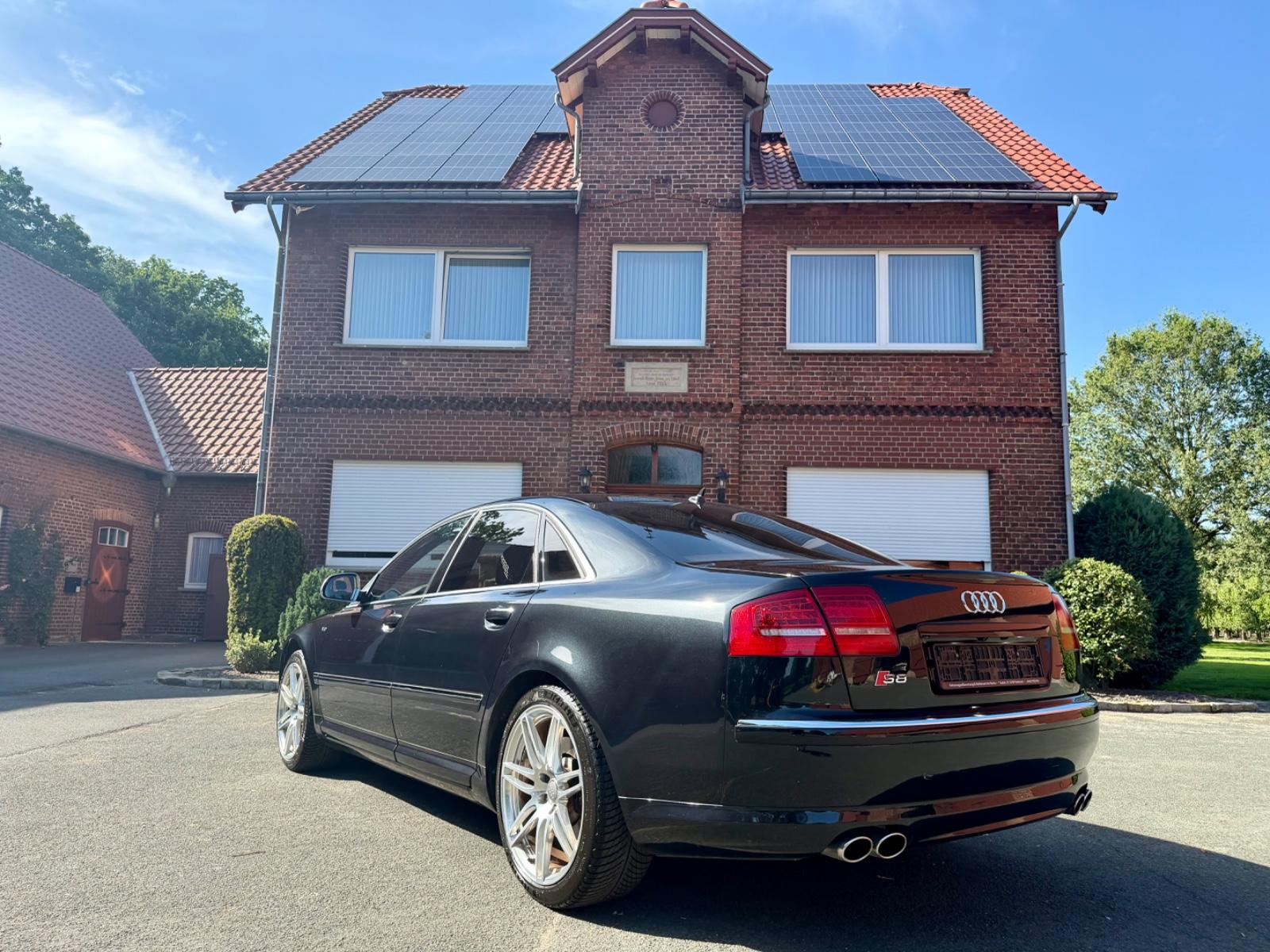 AUDI S8 5.2 QUATTRO V10 450ch - BVA - BANG & OLUFSEN - TOIT PANORAMIQUE - CAMÉRA DE RECUL - JANTES 20"