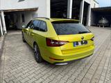 Skoda Superb 2.0 TDI SCR DSG SportLine Combi - Skoda Superb Gebrauchtwagen in Essen