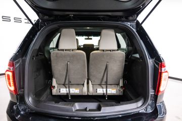 Ford Explorer - 12