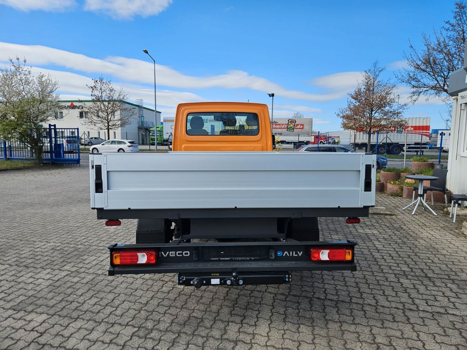 Fahrzeugabbildung Iveco eDaily 35S14E Pritsche