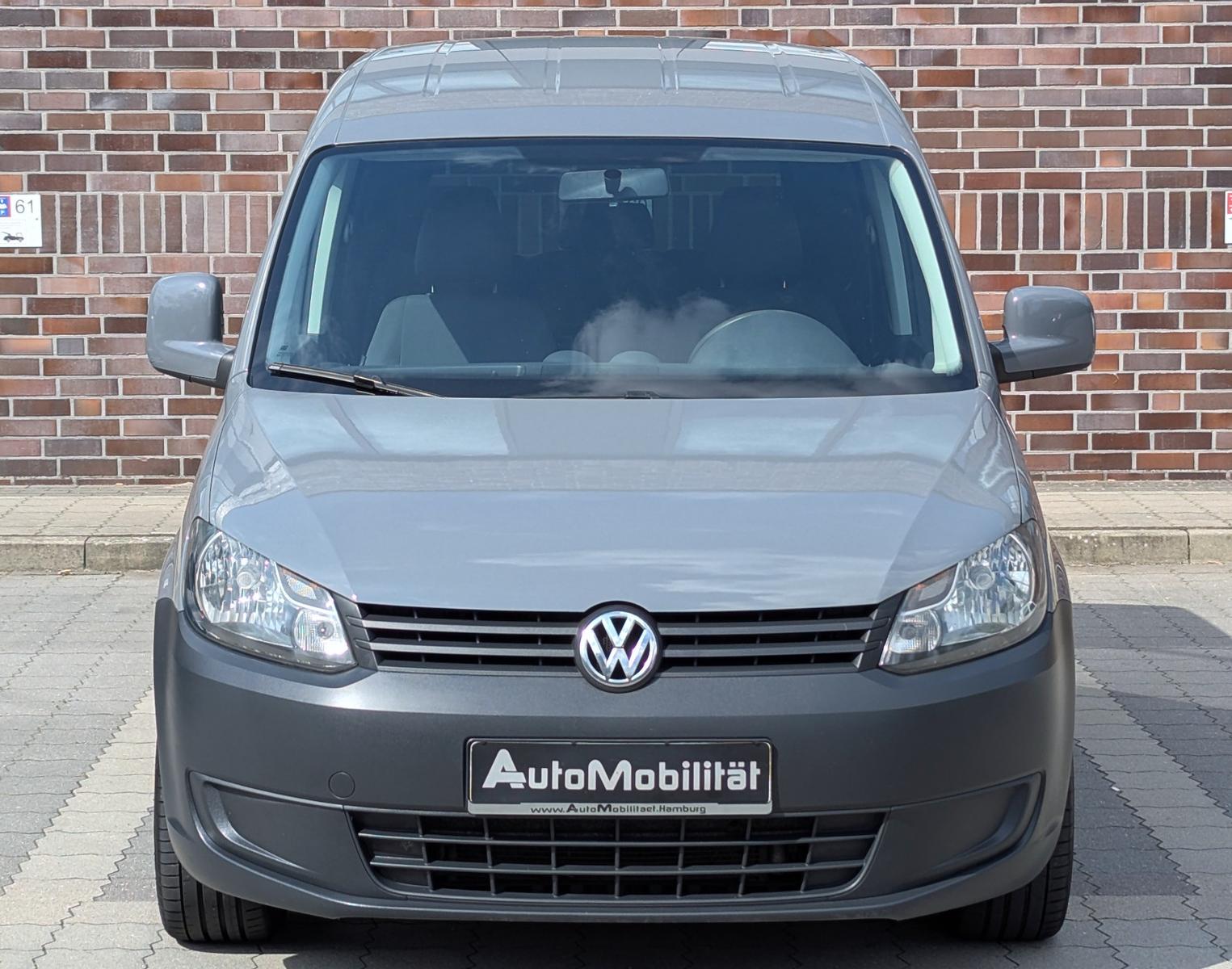 Volkswagen Caddy 2012 — rear view