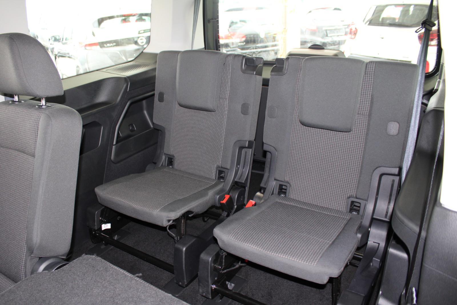 Volkswagen Caddy Maxi 2.0 TDI/AuTomatik/kamera/Sithz/7Sitze
