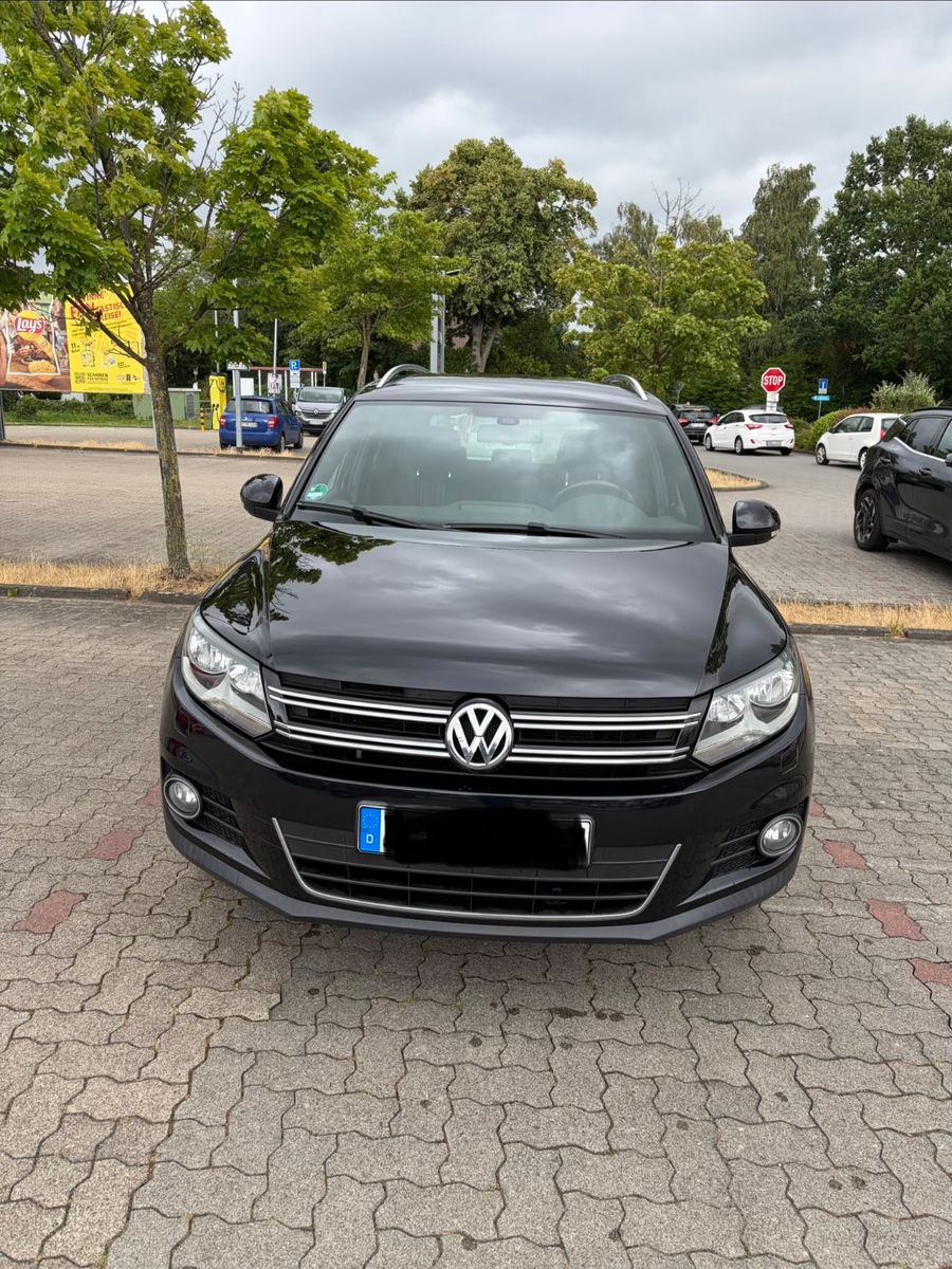 VW Tiguan 2.0 TDI SCR BMT LOUNGE Sport &amp; Style ...