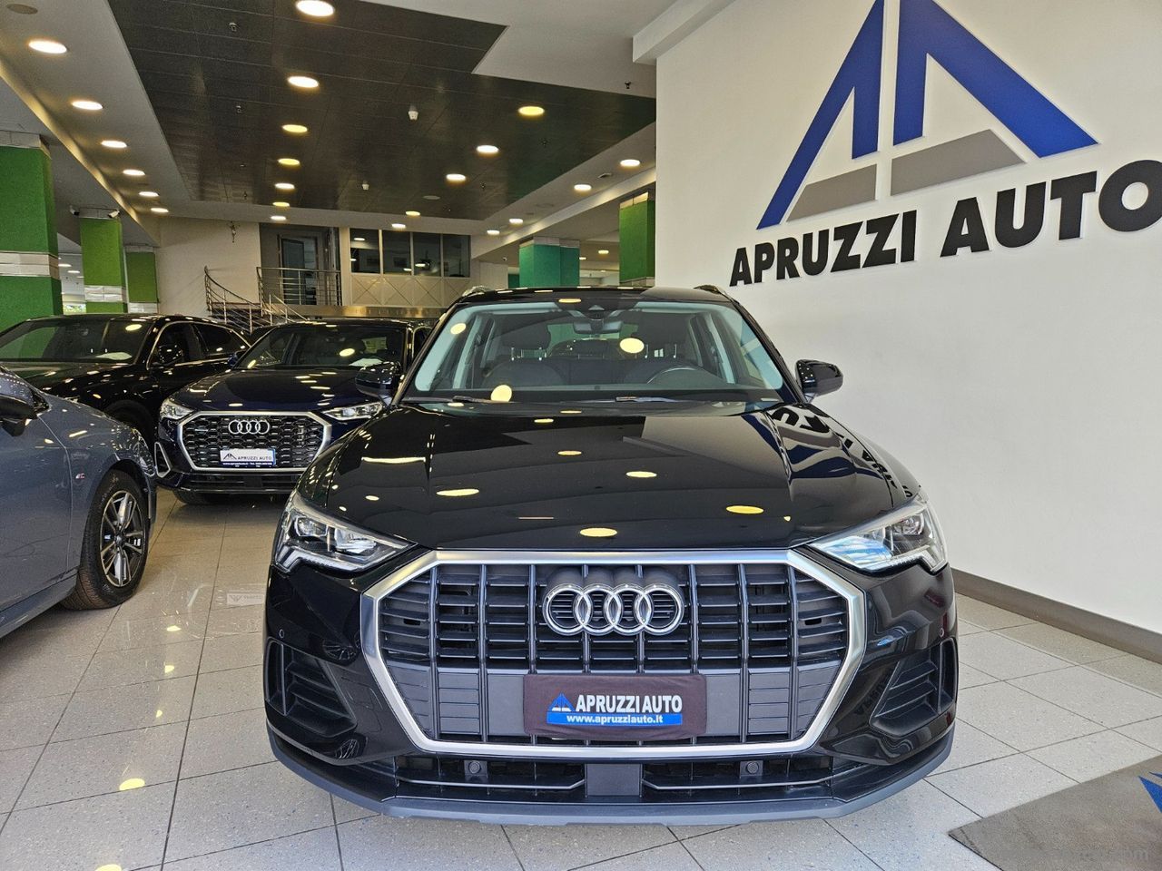 Audi AUDI Q3 35 TDI S tronic Business imagem 2