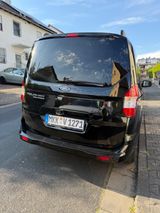 Ford Tourneo Courier 1.5 TDCi 74kW Titanium Titanium - Ford Tourneo Courier von privat