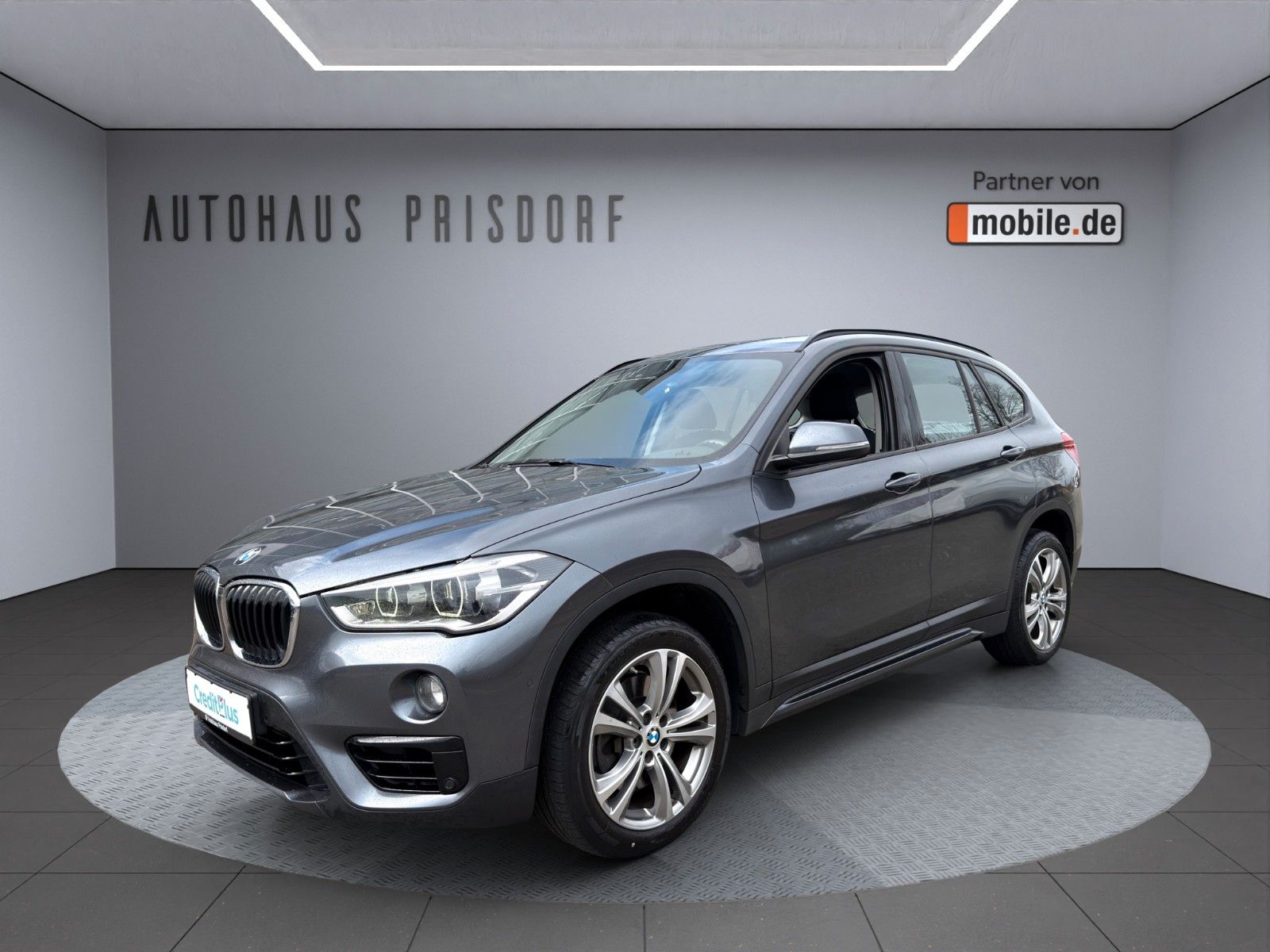 BMW X1 sDrive 20 i Sport Line/Automatik/AHK/