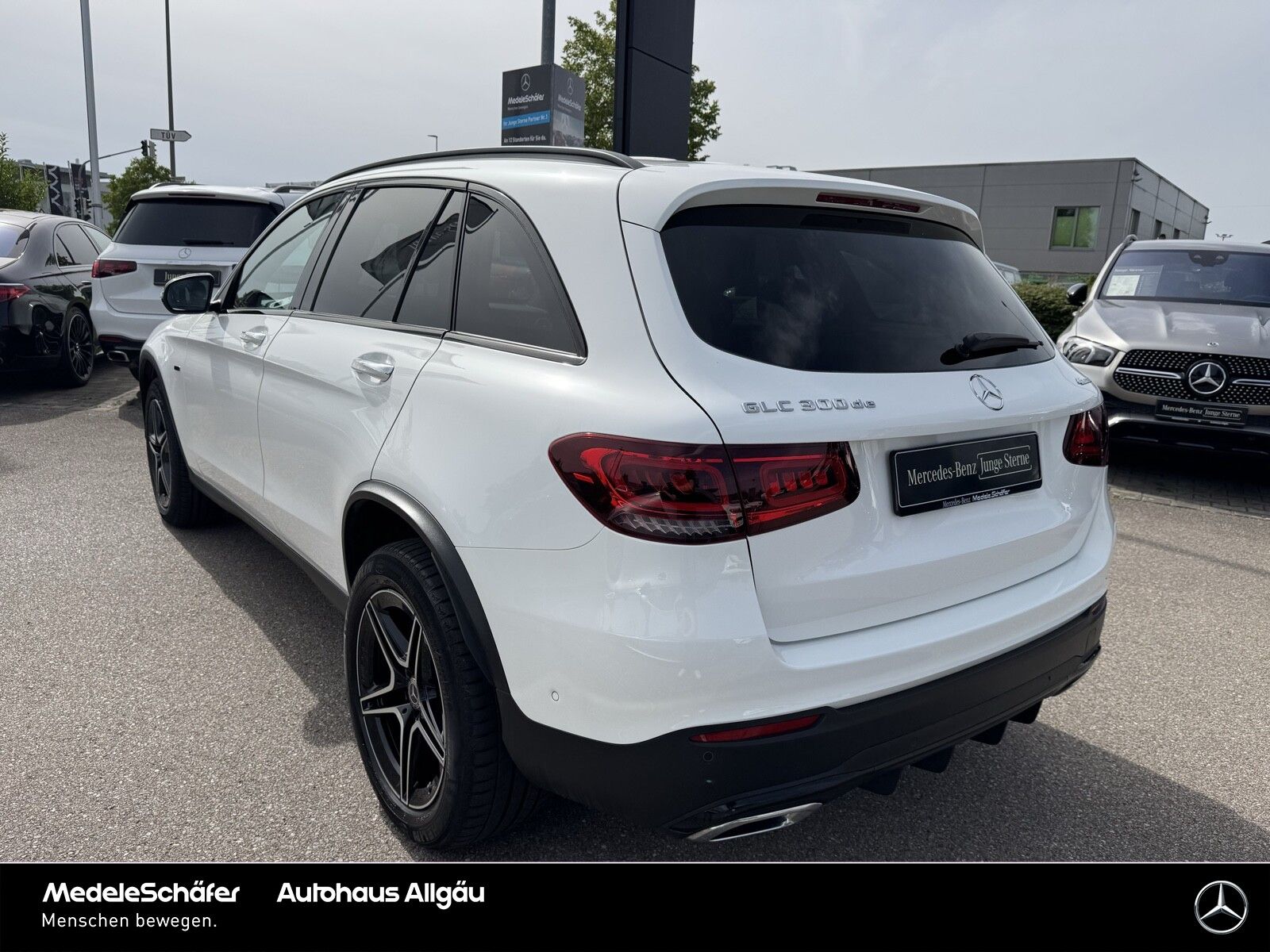 Mercedes-Benz GLC 300 de 4M AMG Night Dist KeylGO Burmest Kam foto 4