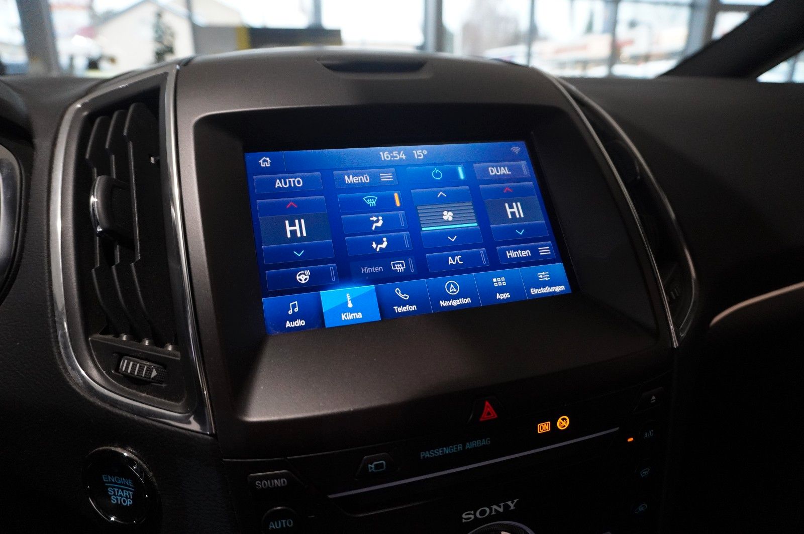 Fahrzeugabbildung Ford S-Max 2.0D ST LINE 7-SITZE NAVI/LED/KAMERA/AHK