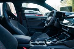 AUDI RS 3 Sportback quattro/ DYNAMIKPAKET/ INDIVIDUAL AUDI RS 3 Sportback quattro/ DYNAMIKPAKET/ INDIVIDUAL