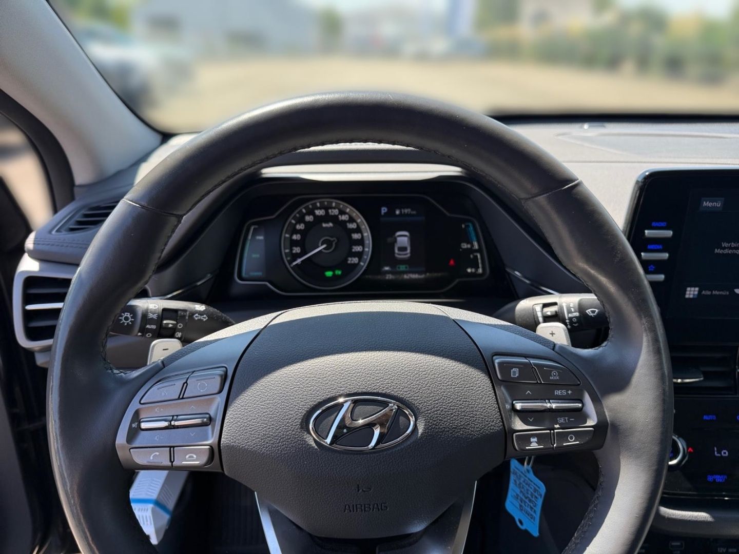 Fahrzeugabbildung Hyundai IONIQ Plug-in Hybrid Trend  Rückfahrkamera