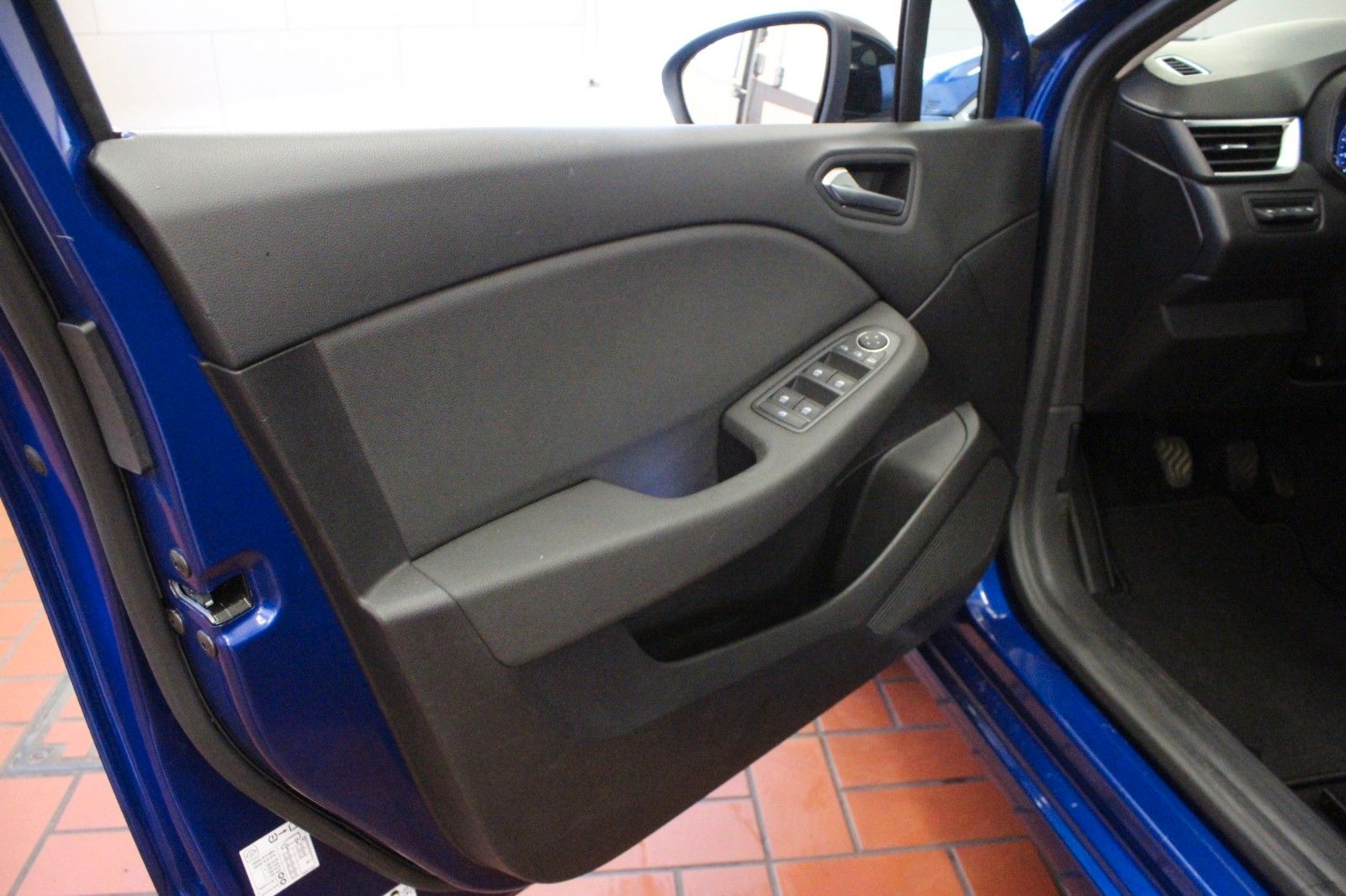 Fahrzeugabbildung Renault Clio TCe 90 Intens*Winterpaket*City Paket*