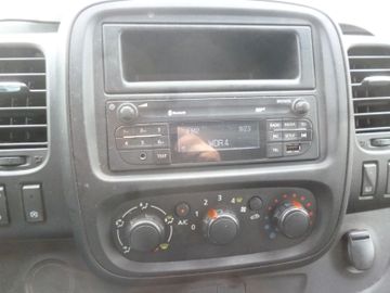 Renault Trafic - 10