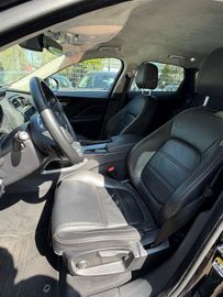 Jaguar F-Pace - 6