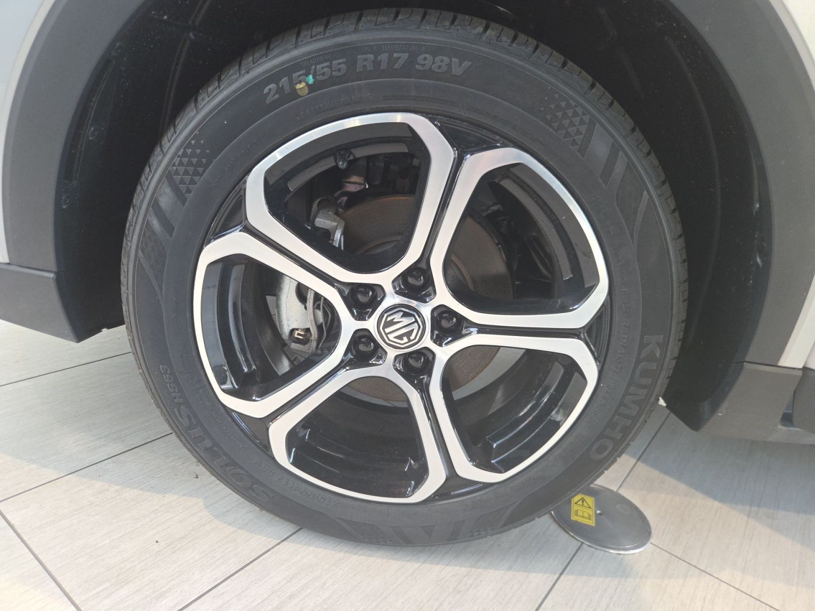 Fahrzeugabbildung MG ZS 1.5 T 85 kW Comfort  Handschalter *APPLE CARP