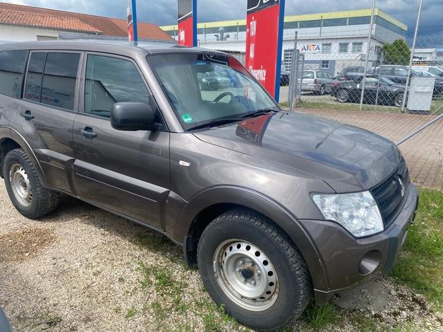 Mitsubishi Pajero Diesel v80