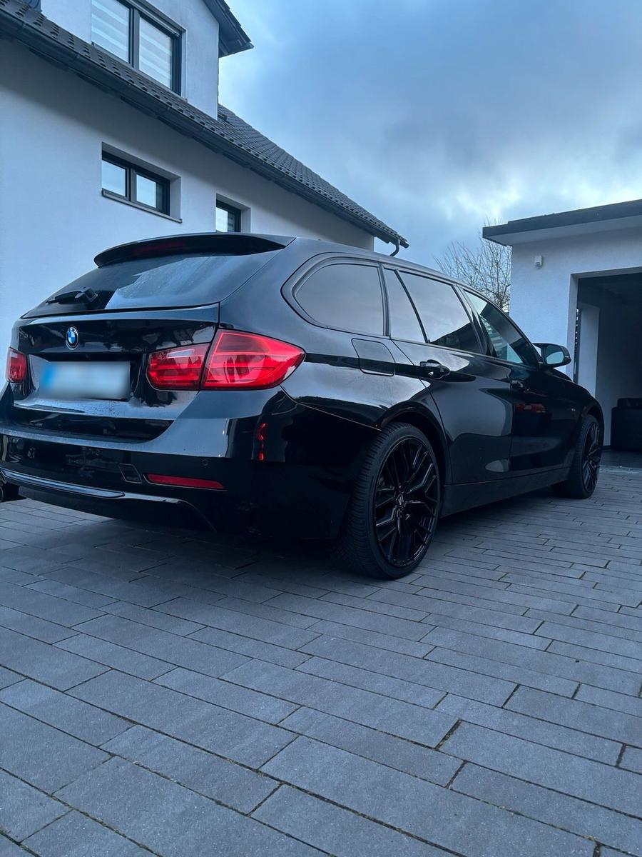 BMW 320