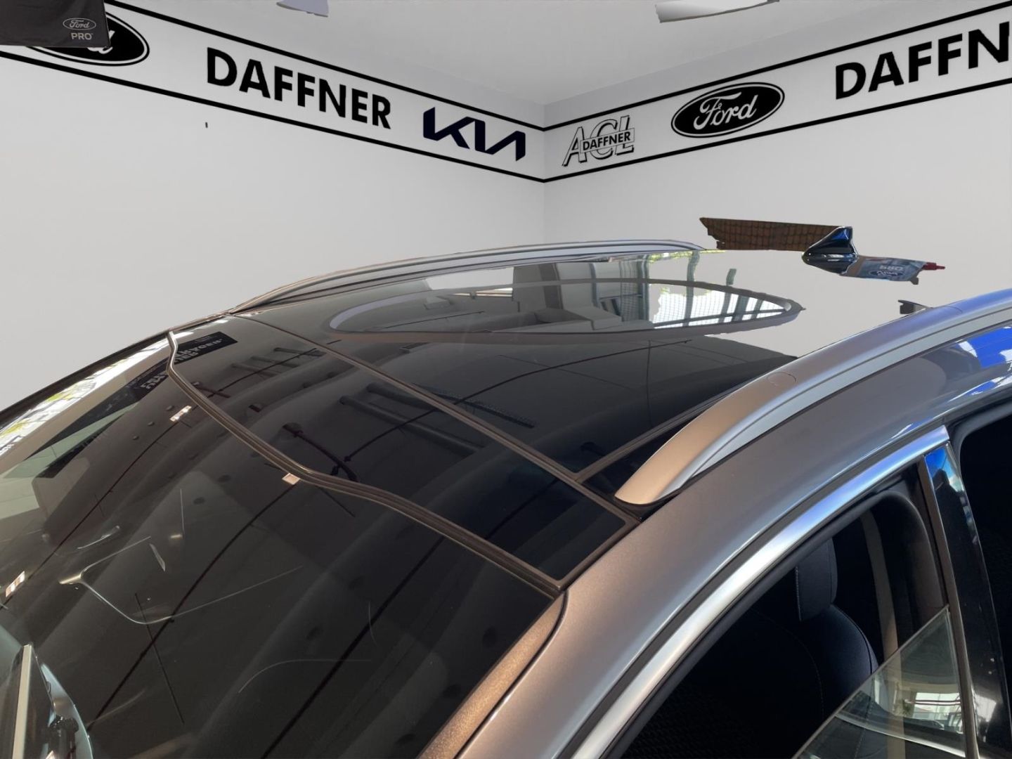 Fahrzeugabbildung Kia XCeed Spirit 1.5 totWinkelASS SpurhalteASS DAB