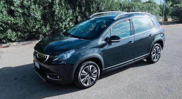 Peugeot 2008 BlueHDi 100 S&S Allure