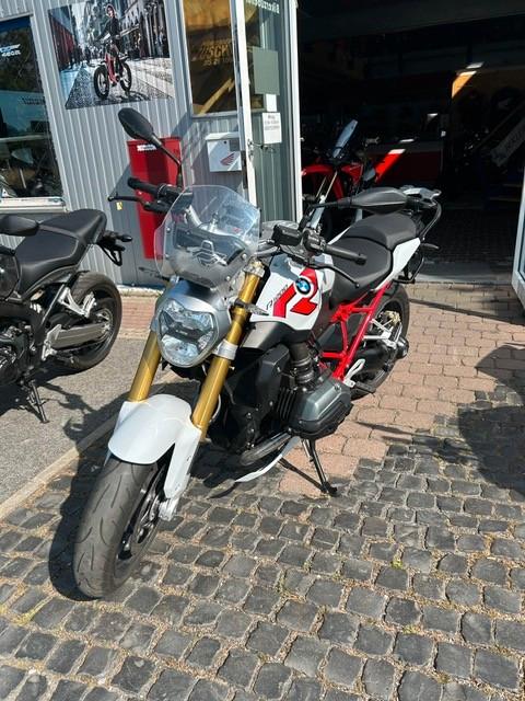 BMW R1200R