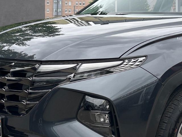 Fahrzeugabbildung Hyundai Tucson Select 2WD+LED-Paket Navi Digitales Cockp