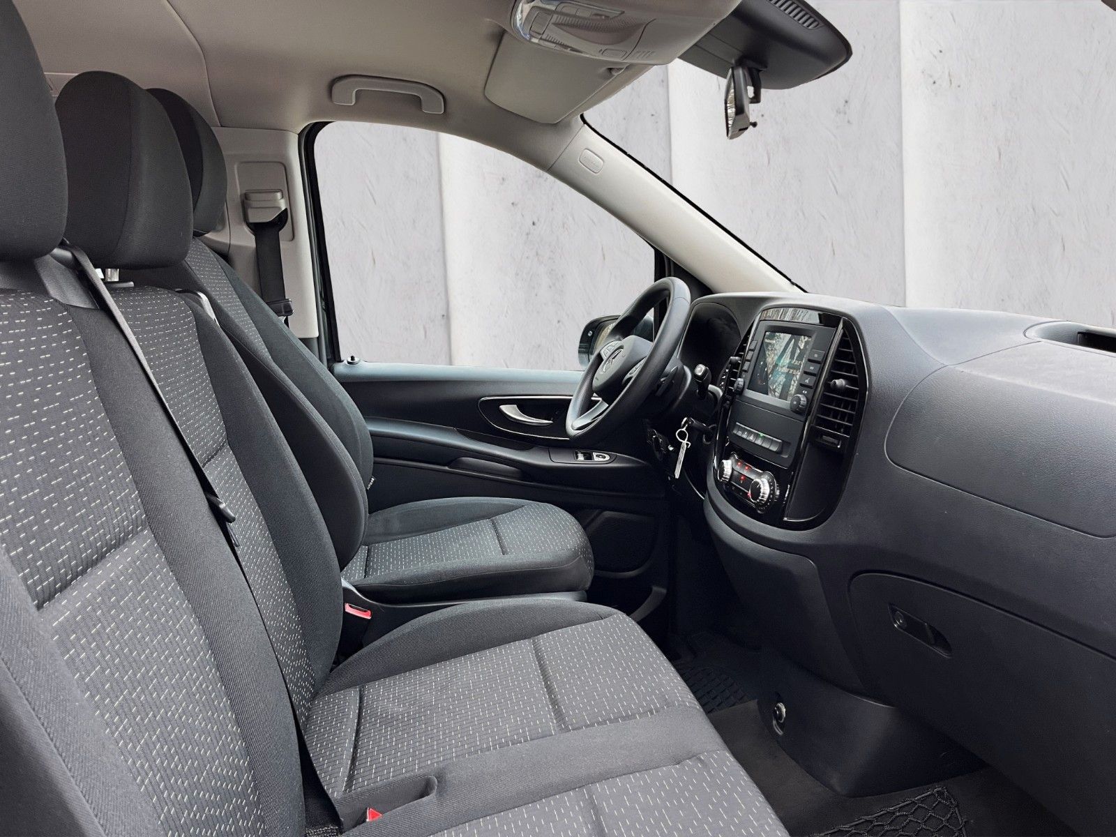 Fahrzeugabbildung Mercedes-Benz Vito 116 Tourer*9G-Automatik*PDC*Temp*9-Sitzer*