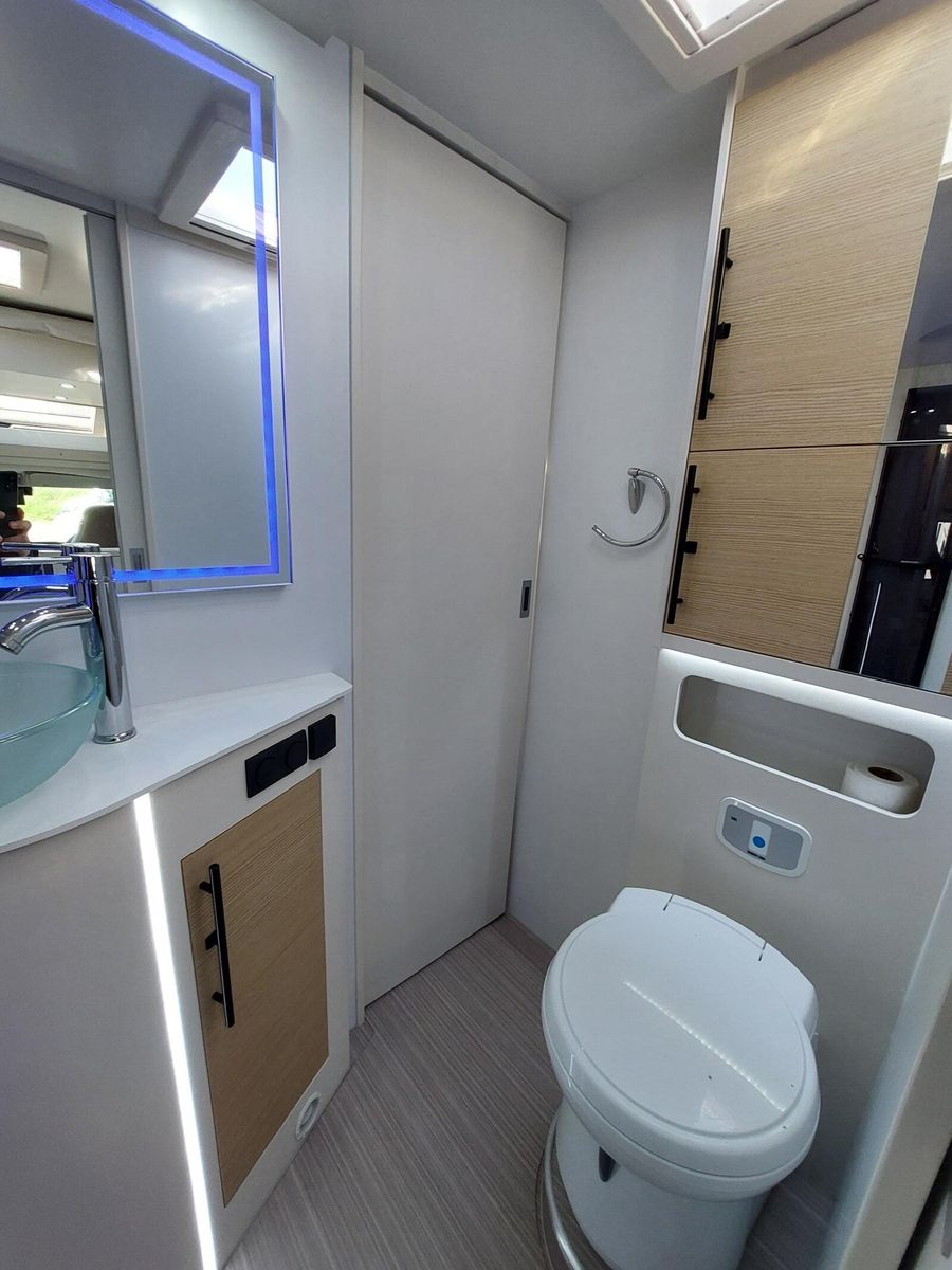 Fahrzeugabbildung Notin Sonstige Bilbao BCL Fiat Ducato 8 Hubbett 360°