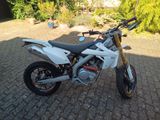 Rieju MRT 125 SM  - RIEJU MRT SM 125
