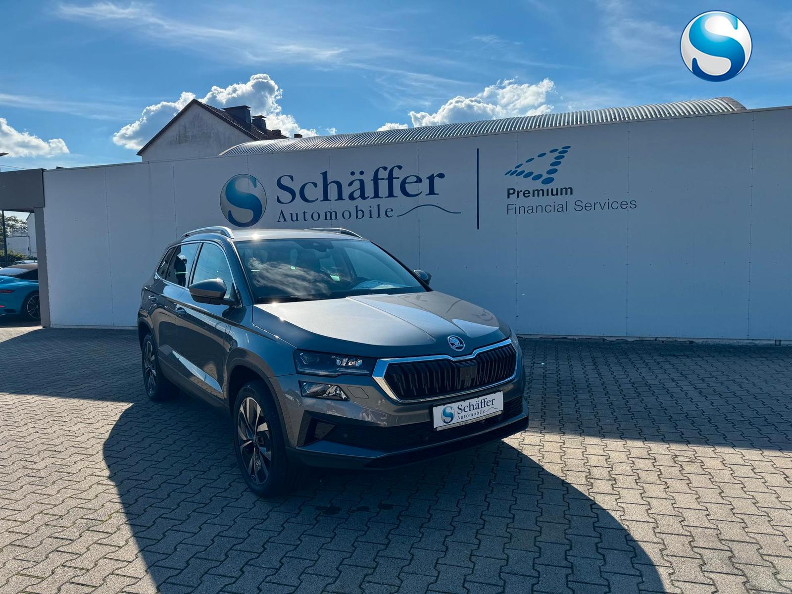 Skoda Karoq 1.5TSI DSG 130 Jahre PREMIUM AHK 5J-GAR...