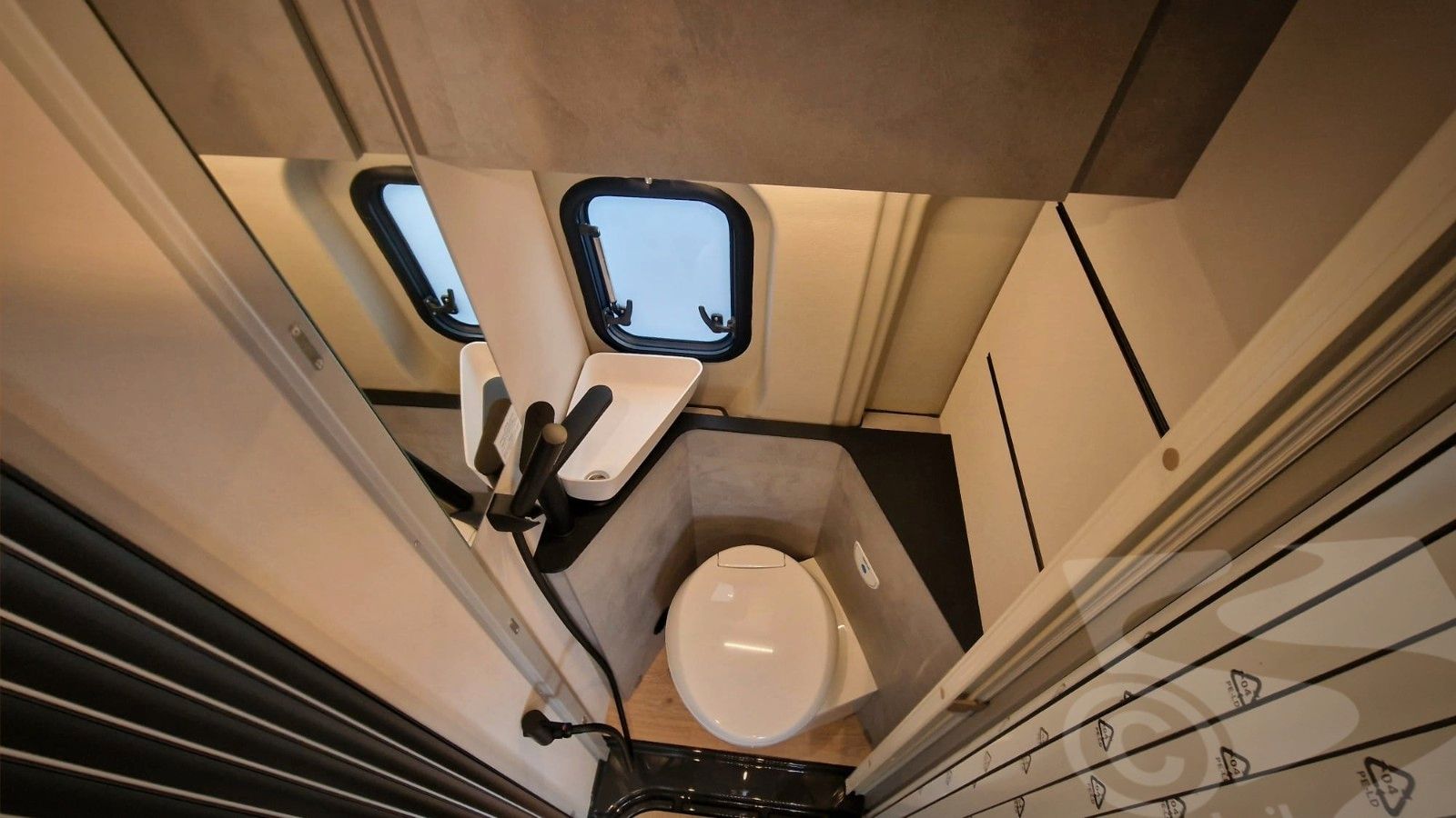 Fahrzeugabbildung Crosscamp Camper Van 540 Opel Aufstelldach