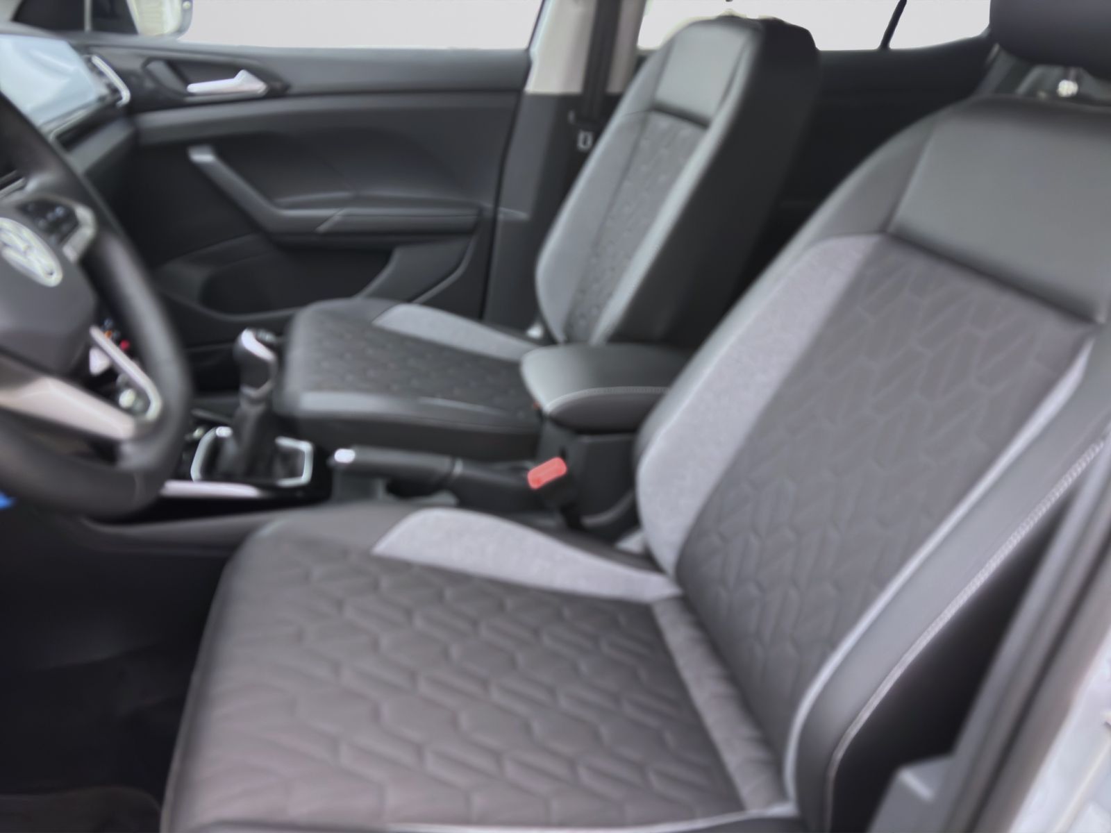 Volkswagen T-Cross - Bild 10