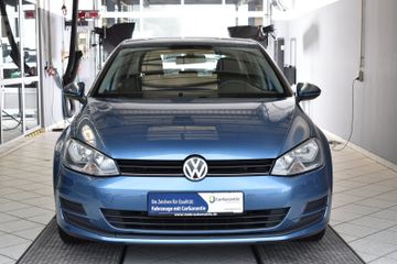 Volkswagen Golf - 2
