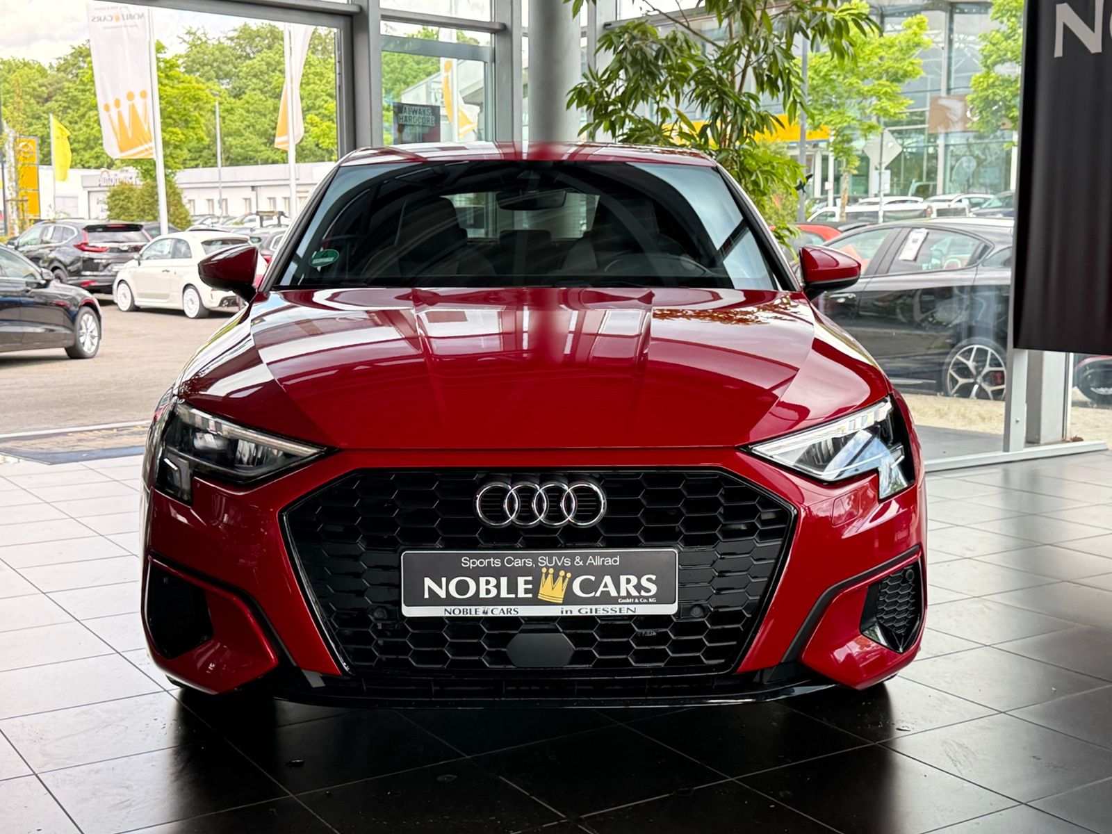 Fahrzeugabbildung Audi A3 Sportback  35 TFSI S line AHK LED NAVI