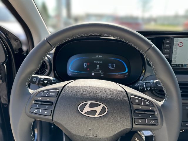 Fahrzeugabbildung Hyundai i10 FL (MY25) 1.0 Select Navi Kamera Einparkhilf