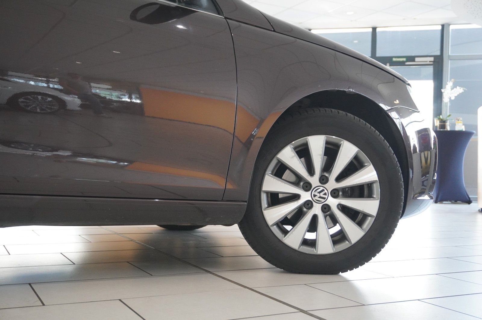 Fahrzeugabbildung Volkswagen Eos 2.0 FSI CABRIO SPORT/XENON/PDC/SHZ/LEDER
