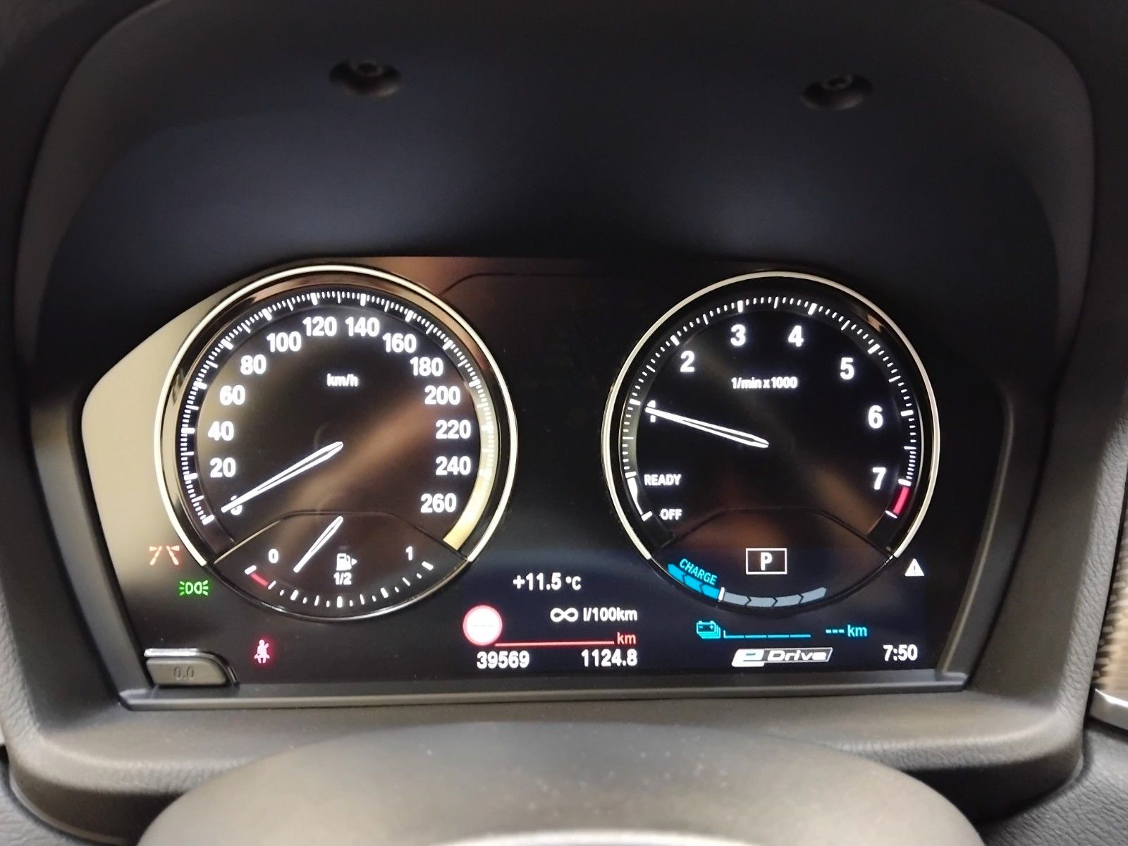 BMW X2 (06/2026, Hybrid (Benzin/Elektro))