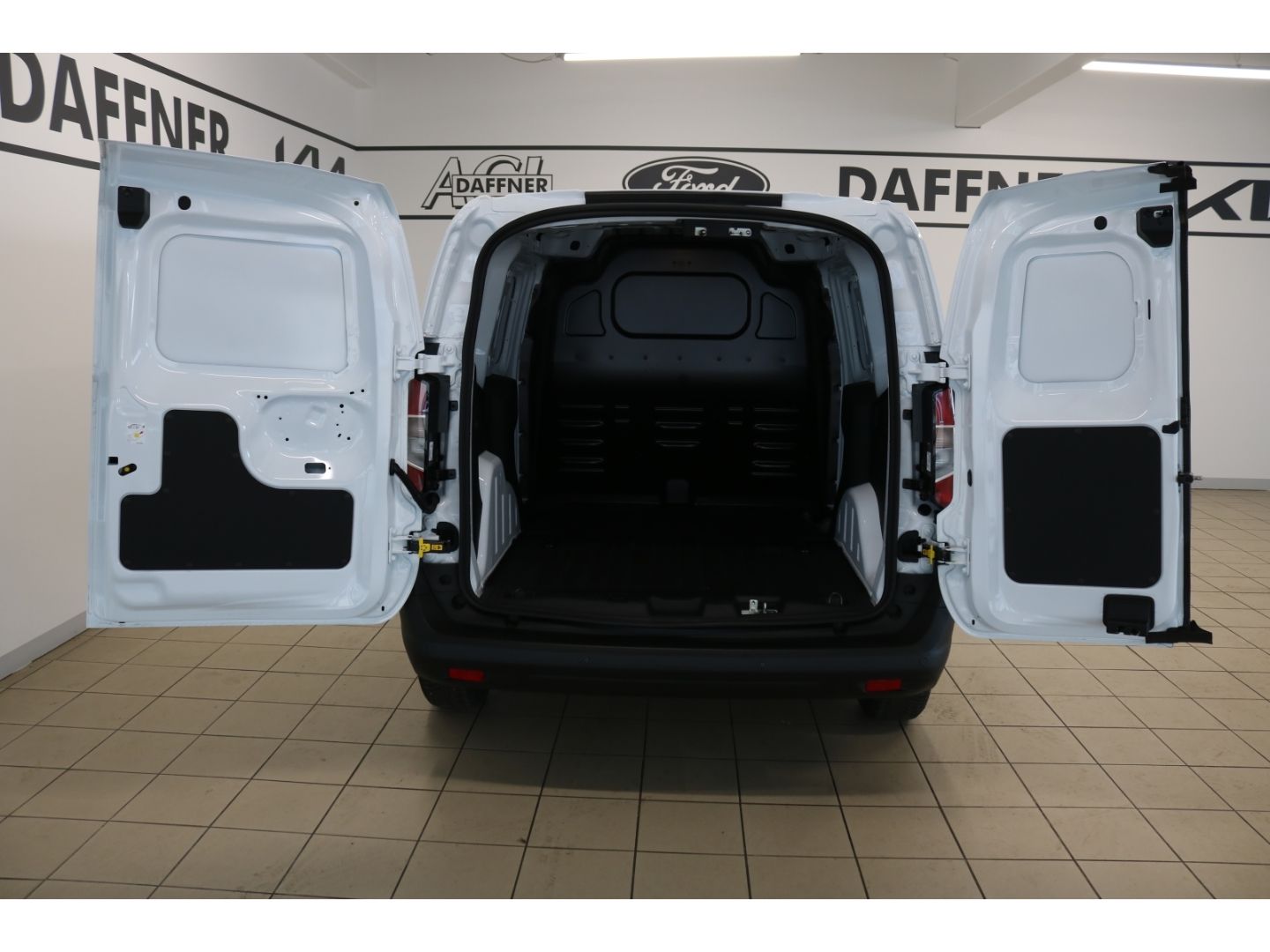 Fahrzeugabbildung Ford Transit Courier Basis 1.0 EcoBoost Klima PDC Tem