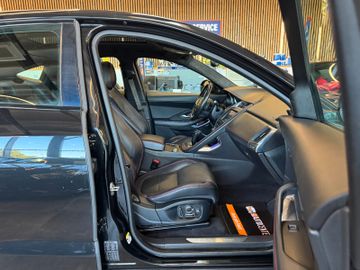 Jaguar E-Pace *HEAD-UP*PANO*MEMORY*KEYLESS*ACC*NAV*
