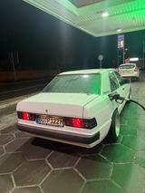 Mercedes-Benz Mercedes 190 2.0 E Oldtimer TOP Zustand - Mercedes-Benz 190 in Duisburg