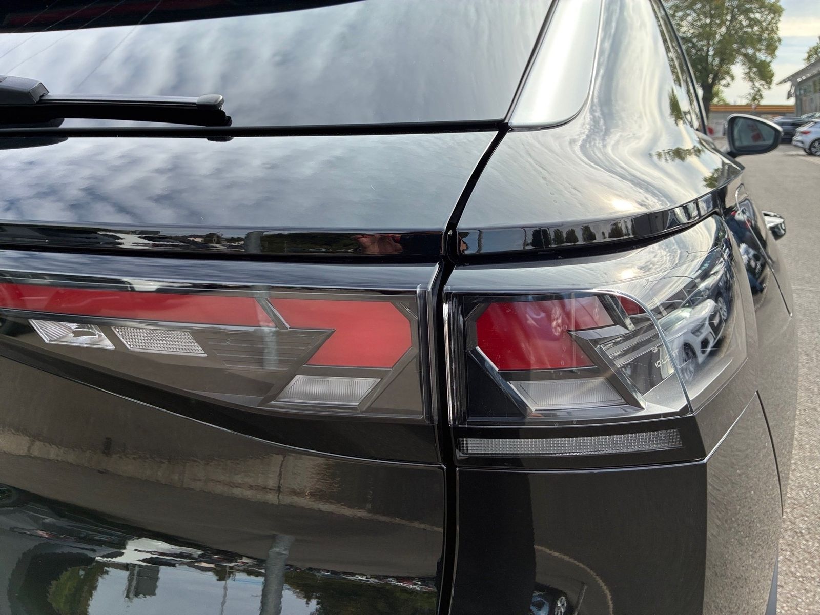 Fahrzeugabbildung Volkswagen T-Roc 1.5 eTSI W Style AHK,Kamera,LED,Navi,PDC