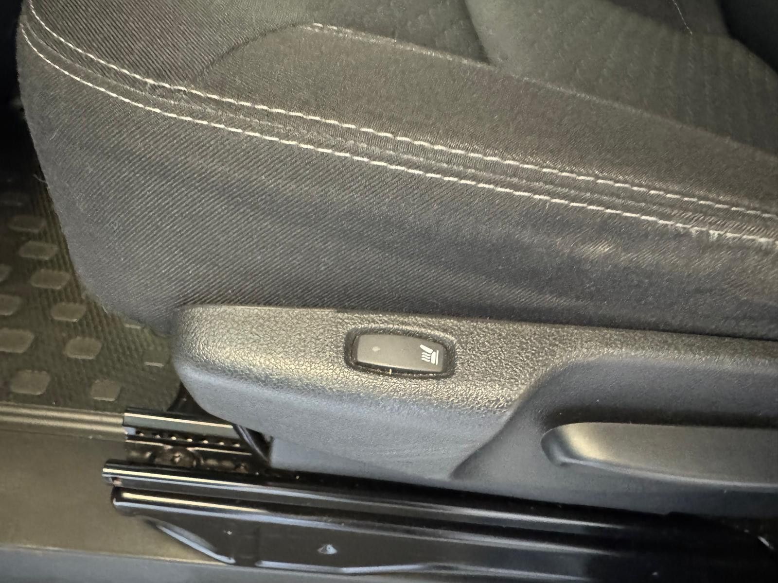 Fahrzeugabbildung Opel Vivaro Combi L1H1  2,7t/ ATM mit Belegen 72700Km