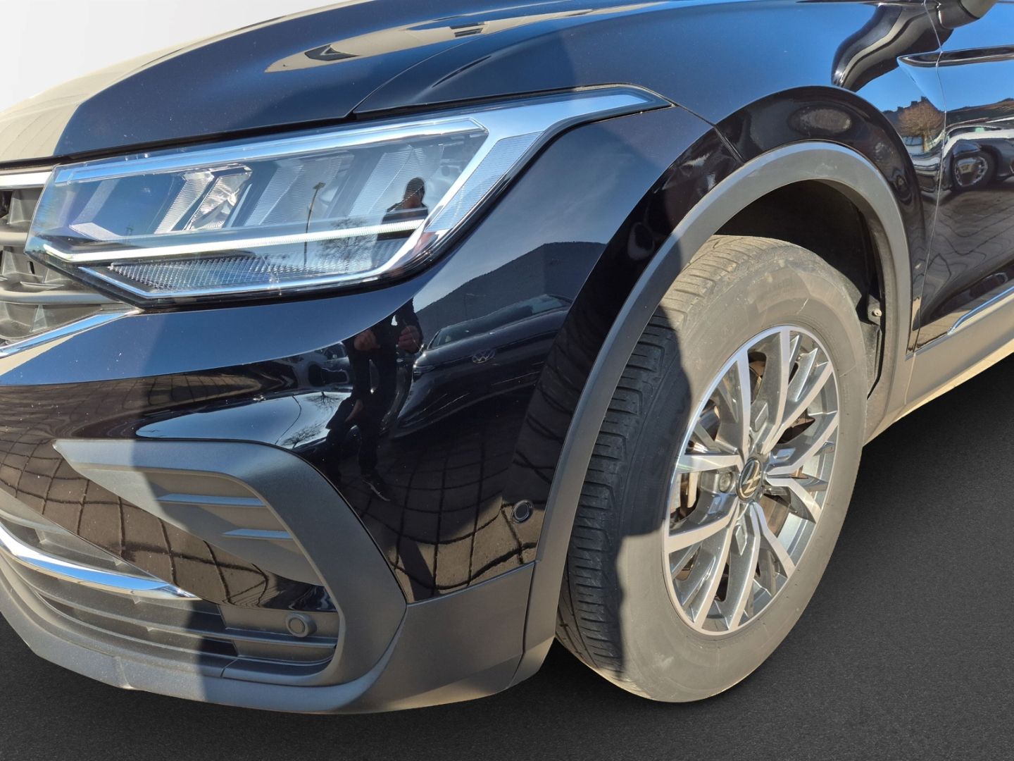 Volkswagen Tiguan Life 2.0 TDI DSG 4Motion AHK IQDrive Mass foto 4