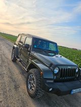 Jeep Wrangler 2.8l CRD Unlimited Sahara Automatik...
